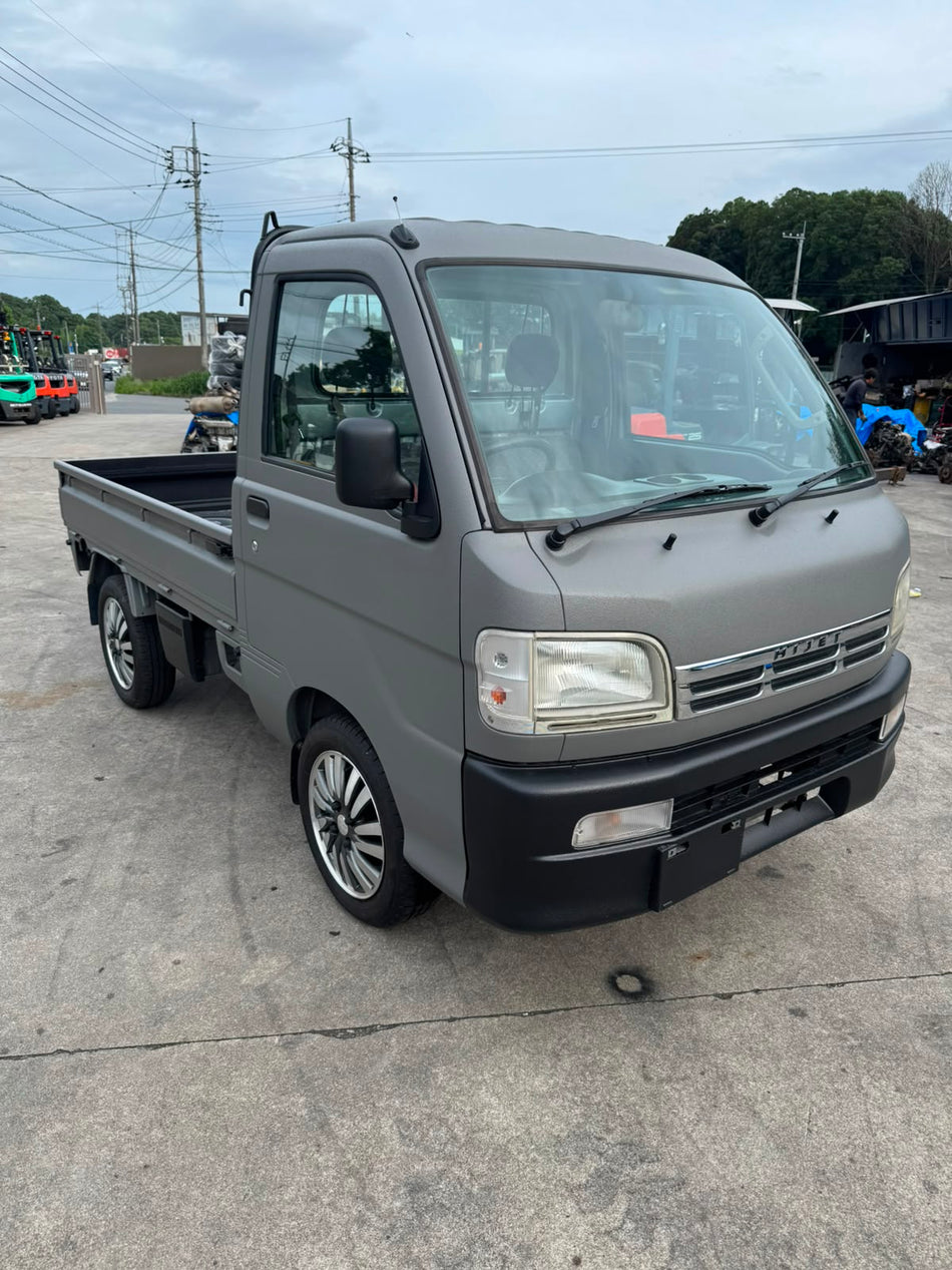 Grey 2000 Daihatsu Hijet 4x4 kei truck