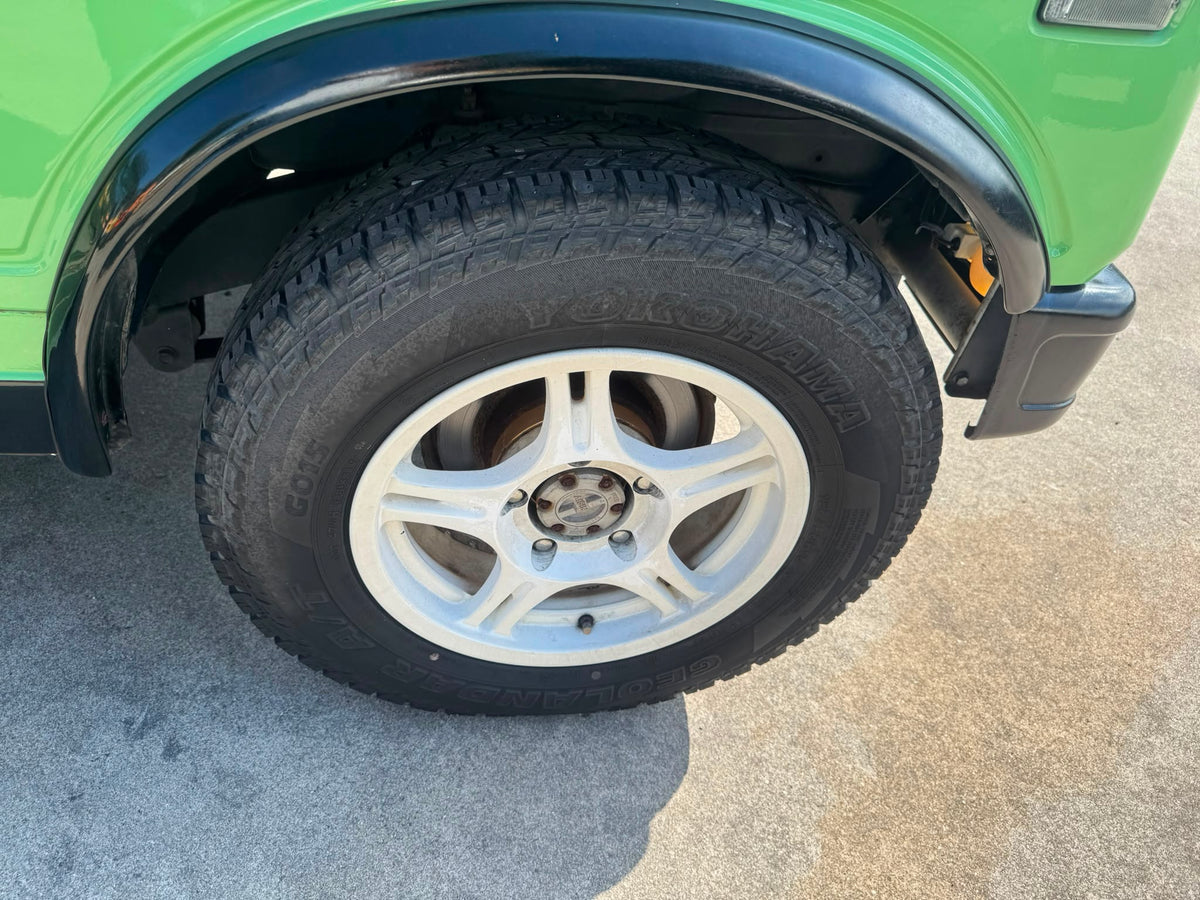 Green 1992 Suzuki Jimny 4x4 kei SUV, photo 11 of 12