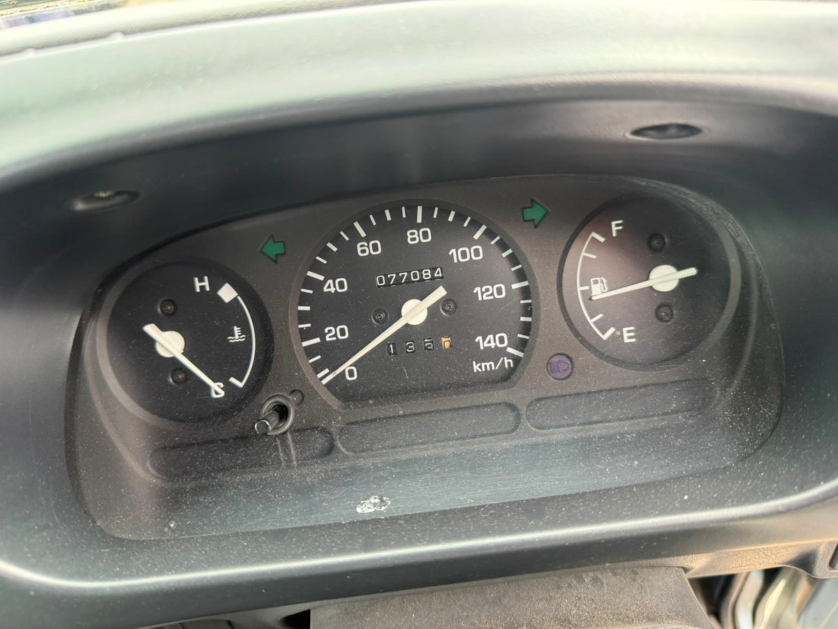 1998 Daihatsu Hijet Van 4x2, photo 4 of 9